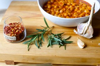 Fast Pasta with Chickpeas