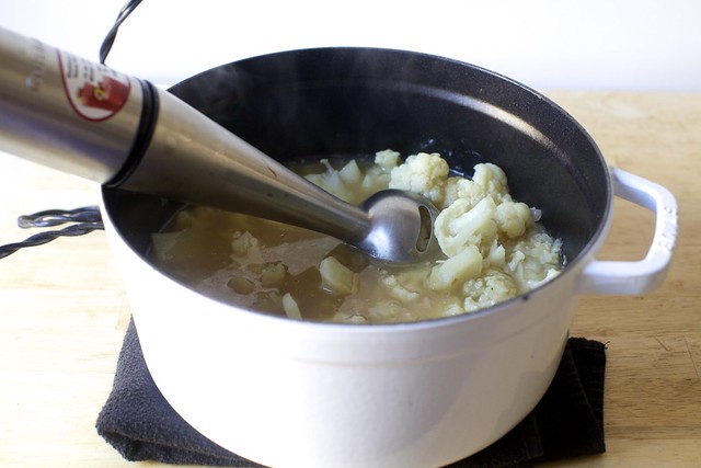 Smooth Cauliflower Soup