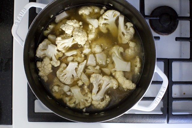 Smooth Cauliflower Soup