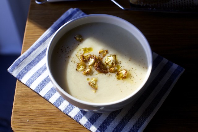 Smooth Cauliflower Soup