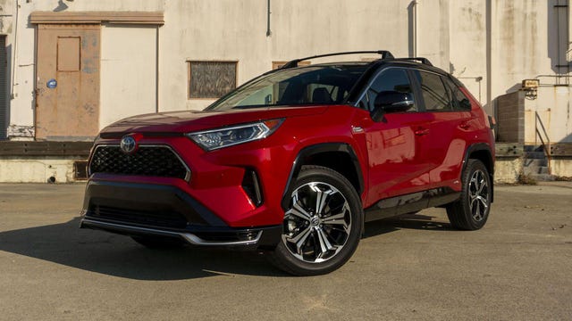 Top Small SUVs for 2022_1